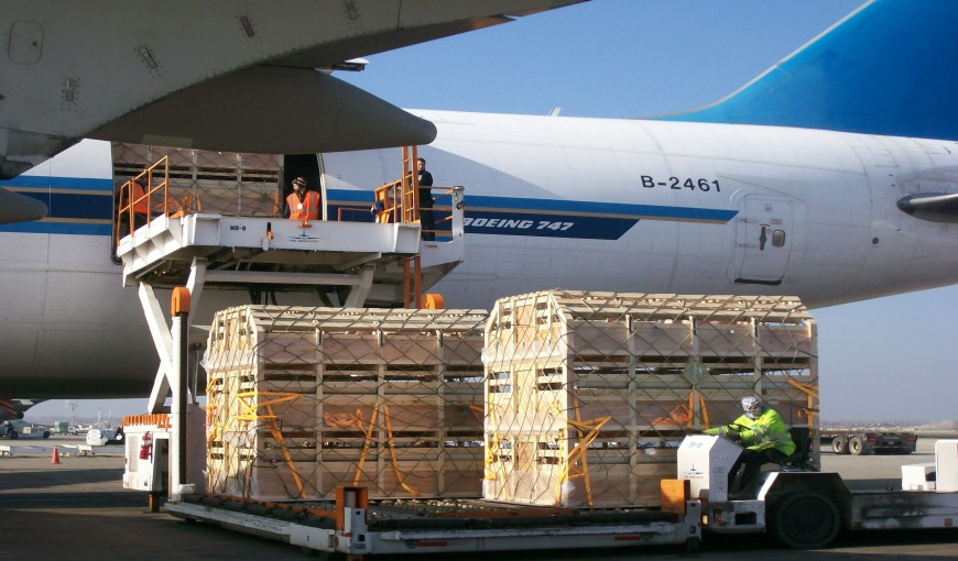 屈原到澳门空运公司